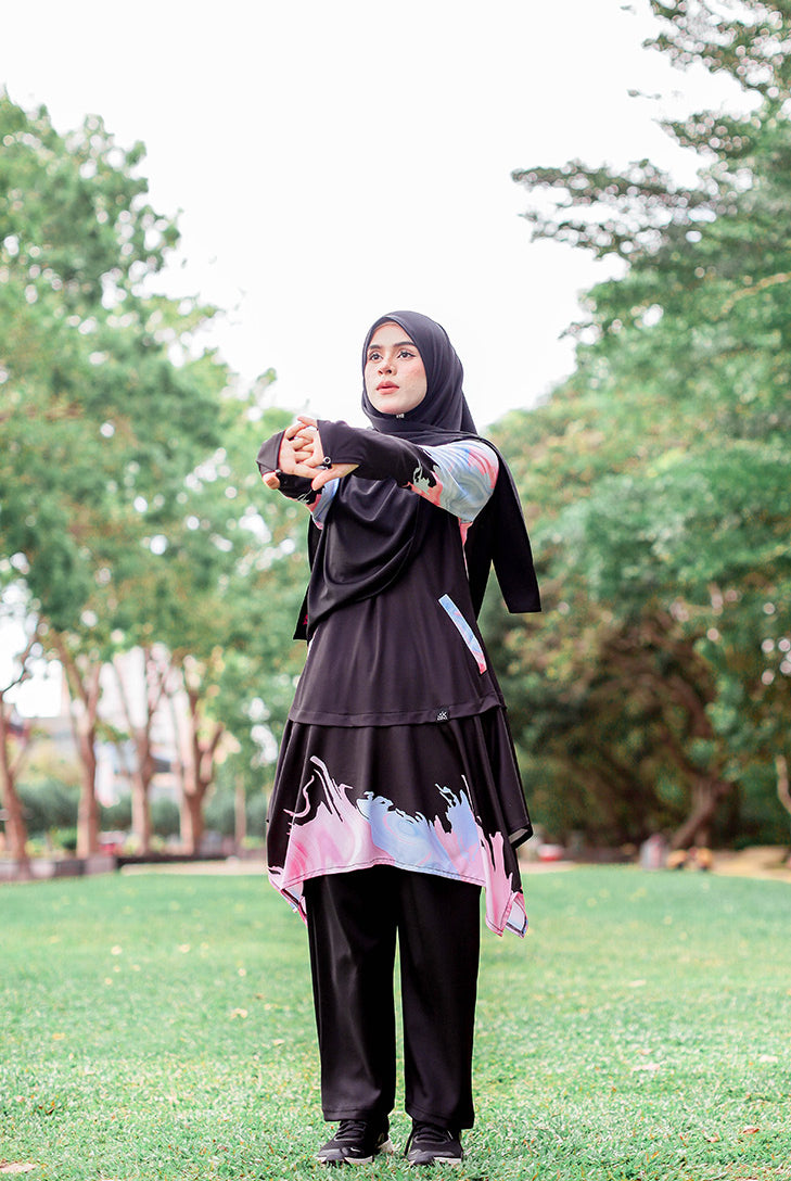 this muslimah activewear comes with set of sport hijab and pants