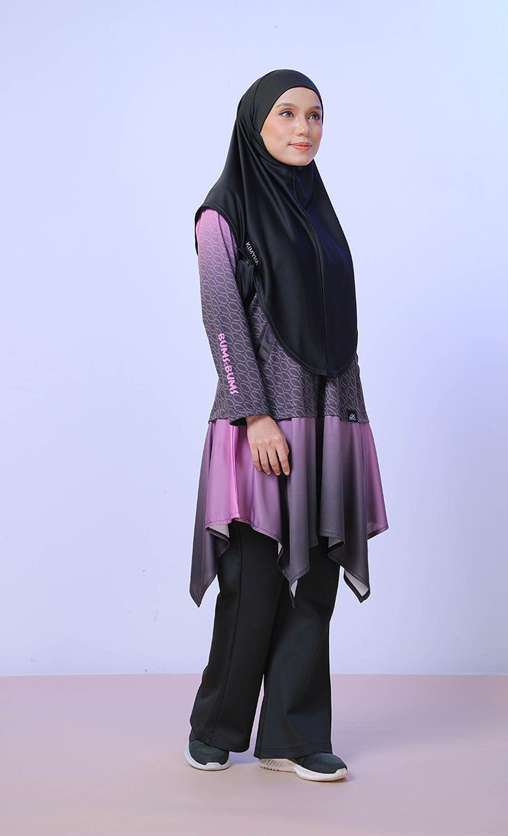 Muslimah stylish in sport with a complete set of appearance from sport hijab, tops and pants