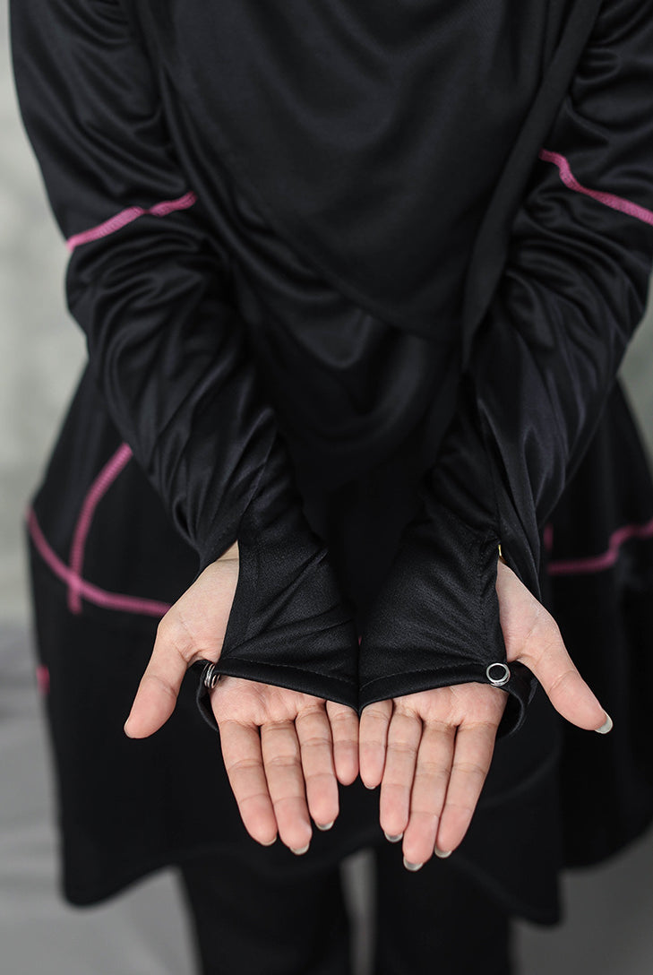 Kimyra KimActive modest sportswear suitable for Sports and swimming with clipped thumbhole
