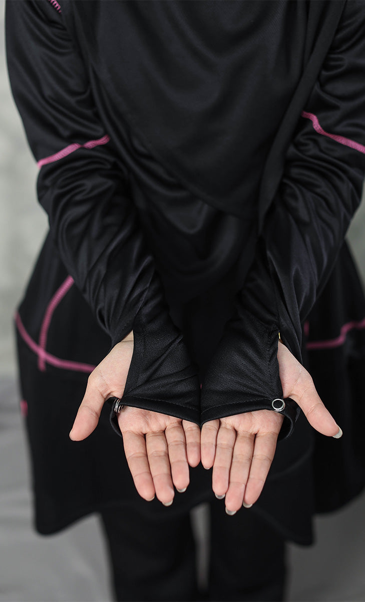 Kimyra KimActive modest sportswear suitable for Sports and swimming with clipped thumbhole